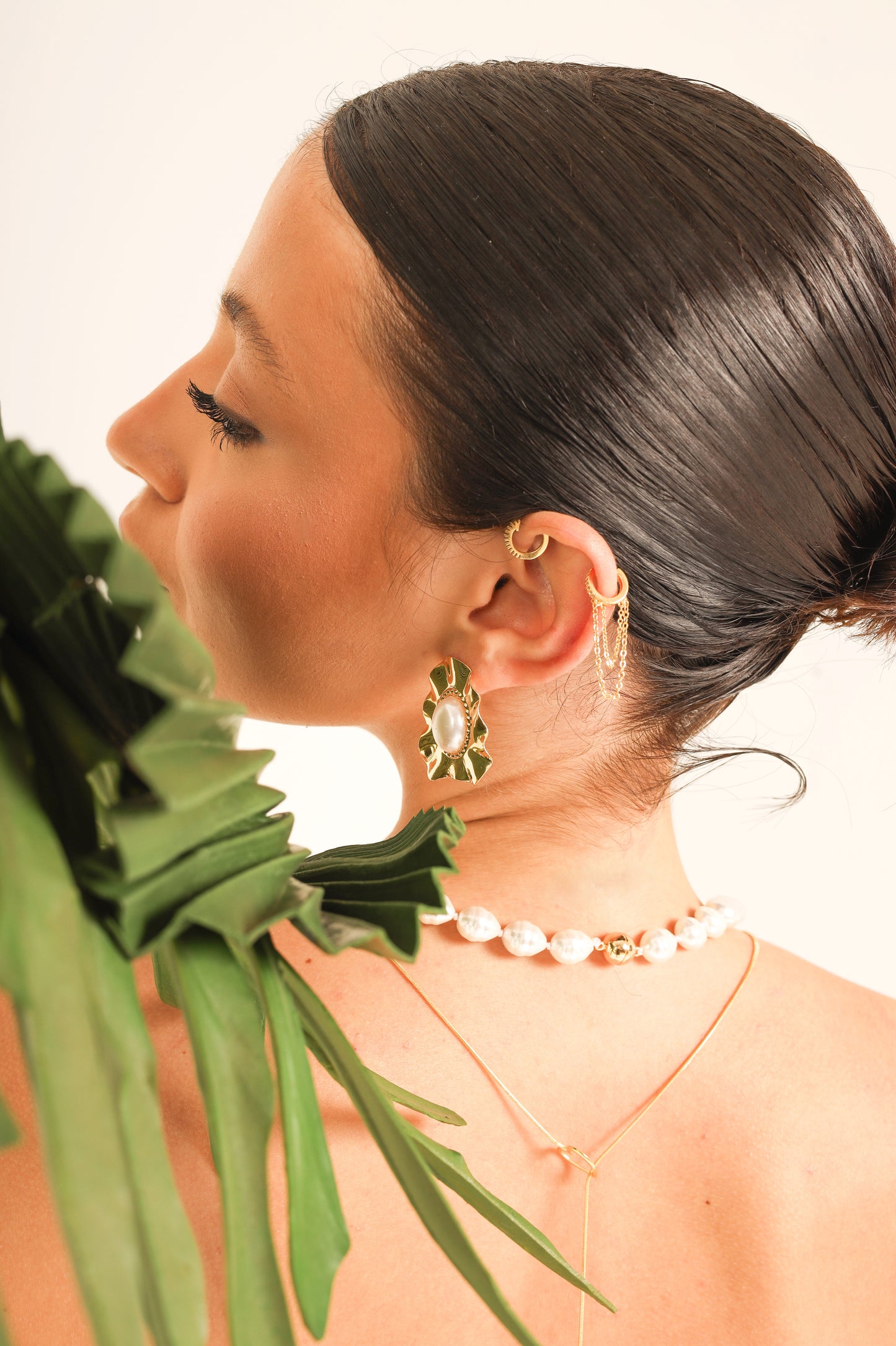 Pietra Chunky Pearl Necklace